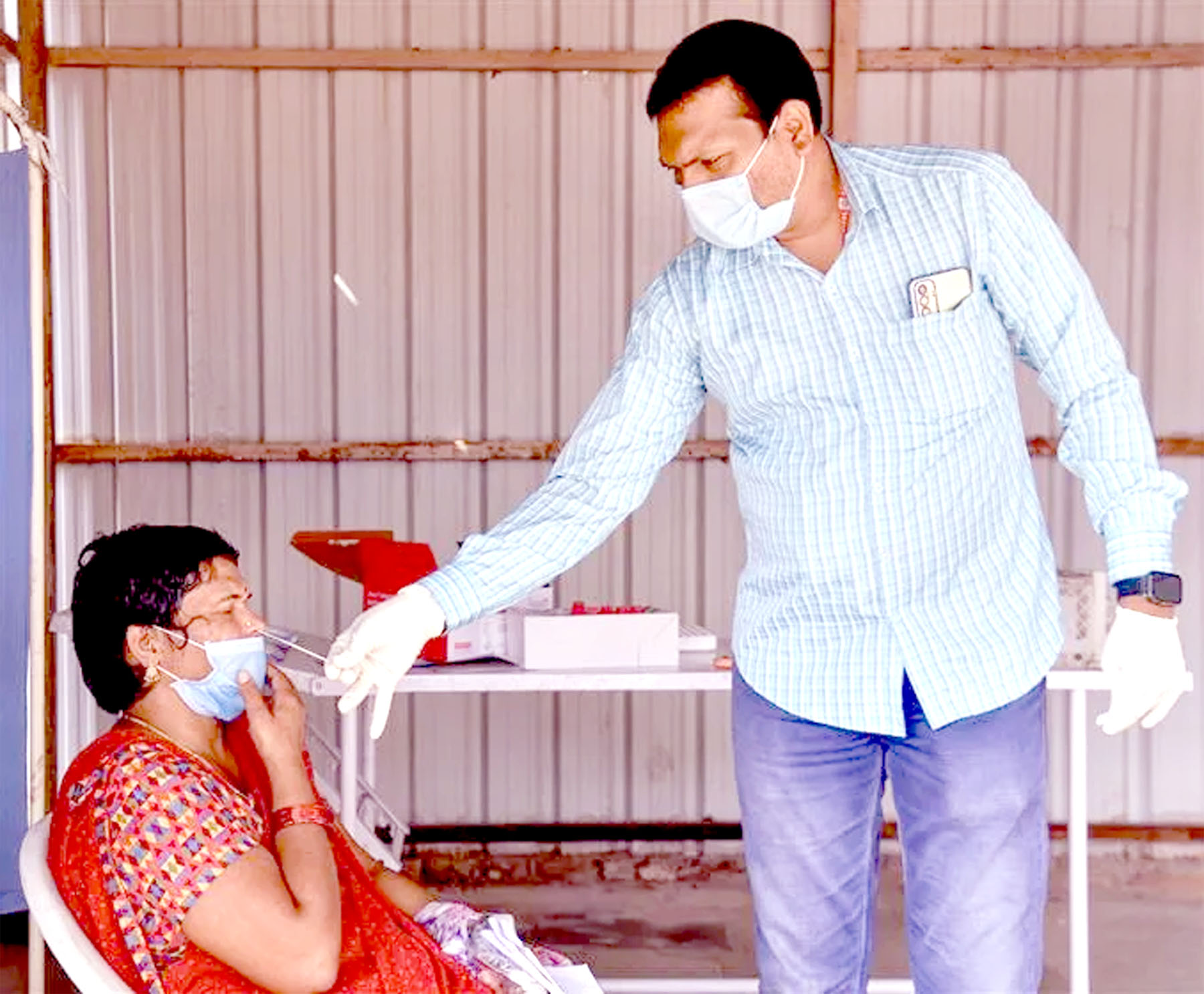 Delhi: Death of an elderly woman due to Corona.